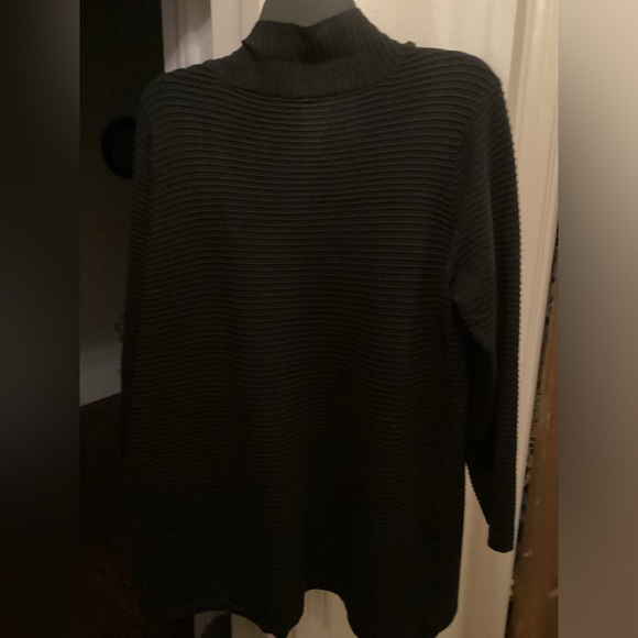 Cyrus Raised Rib Cardigan (1X) - Picture 2 of 7